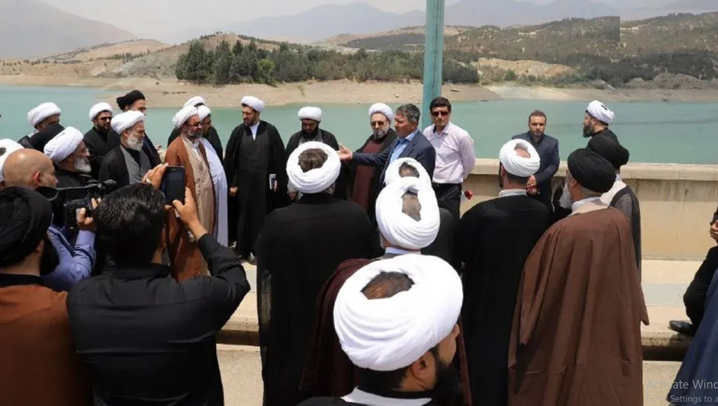 ائمه جمعه استان تهران از سد لتیان دیدن کردند.