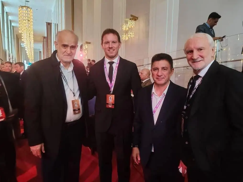 دیدار امیر قلعه نویی با یولیان ناگلزمن