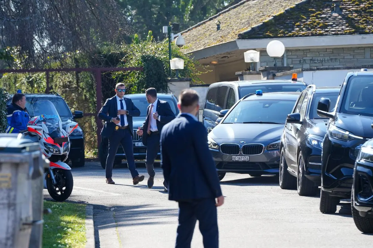  محل مذاکرات ایران و آمریکا در ژنو سفارت عمان هیات ایرانی در مذاکرات ایران و آمریکا در ژنو