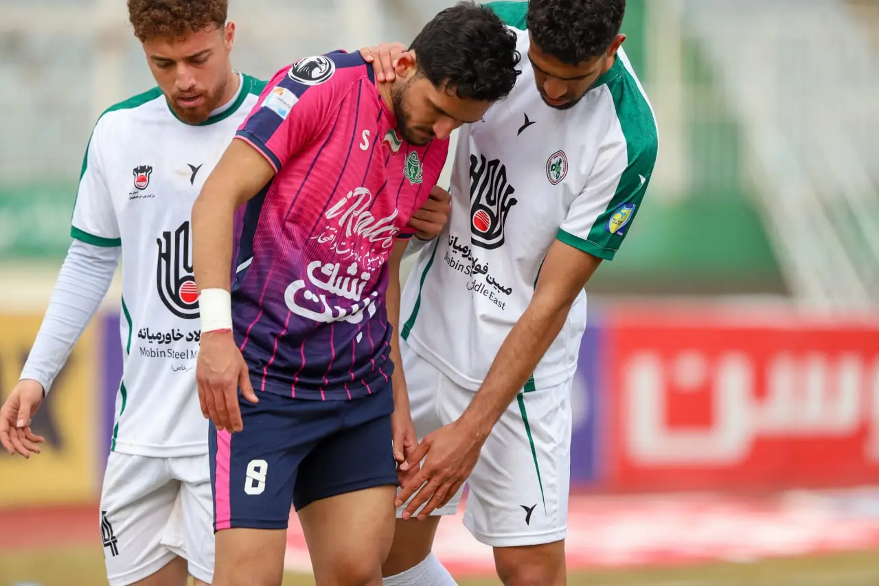 یونس اکبرپور