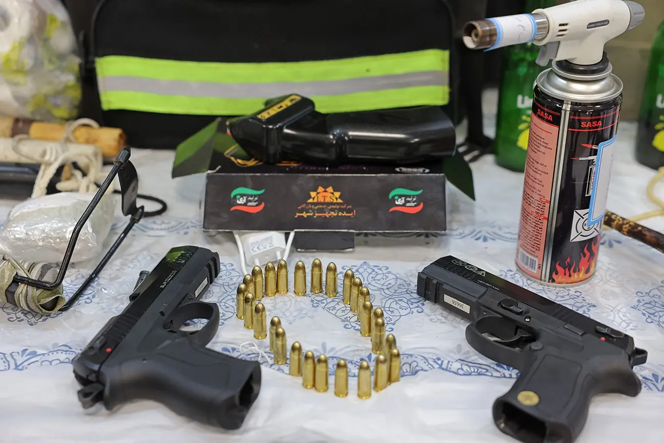 ادوات کشف شده از متهمان خرابکاری در اعتراضات دی ماه