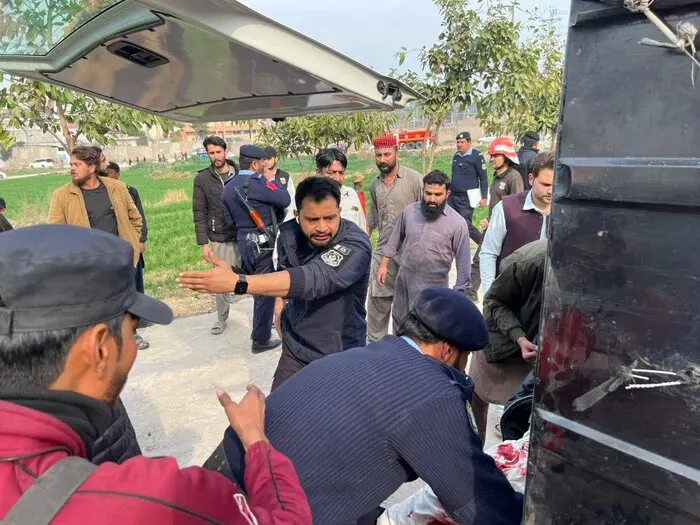 افنجار در مسجد شیعیان پاکستان