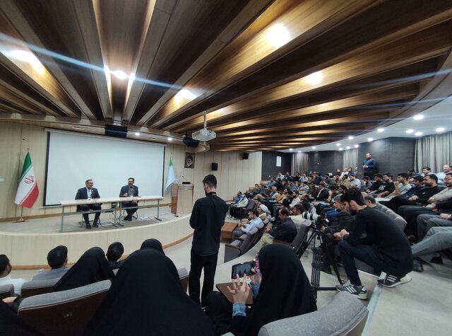 امیرحسین ثابتی