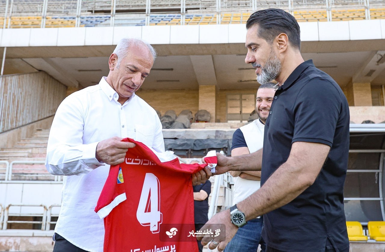 محمد خاکپور در تمرین پرسپولیس پیروانی و خاکپور 