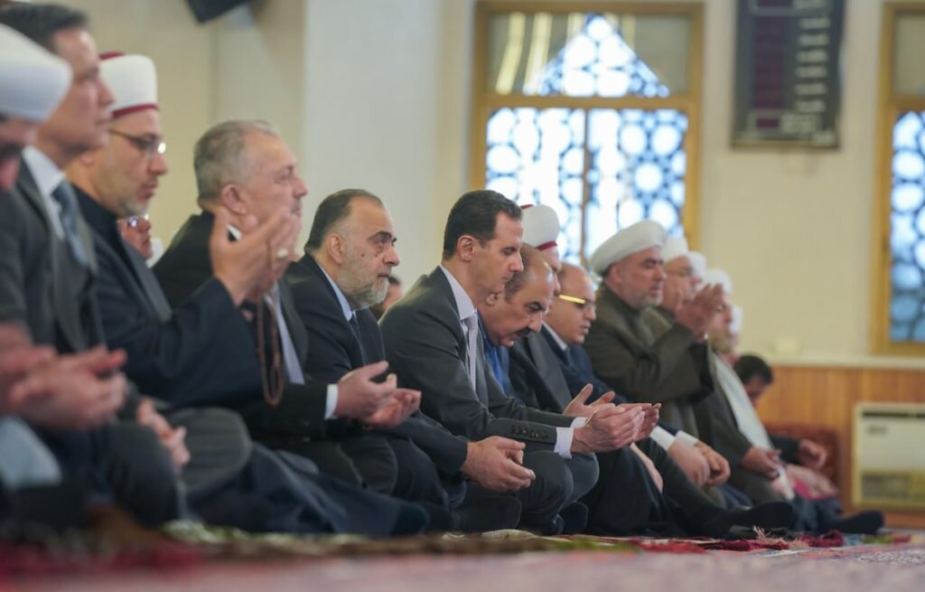 بشار اسد در نماز عید فطر