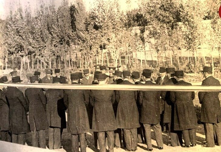 افتتاح آرامگاه فردوسی توسط رضاشاه در سال ۱۳۱۳ 