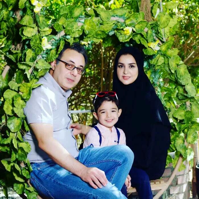 شعله رزمجو گوینده خبر و همسرش قالیباف 