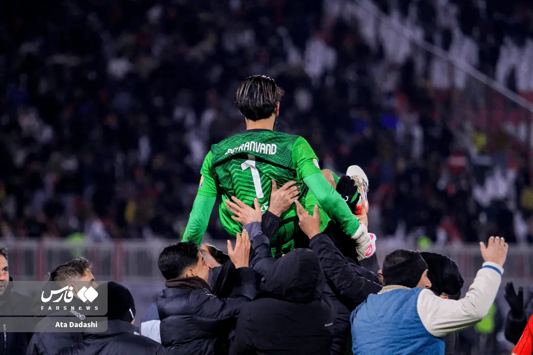 بیرانوند روی دوش تیم تراکتور در بازی پرسپولیس و تراکتور