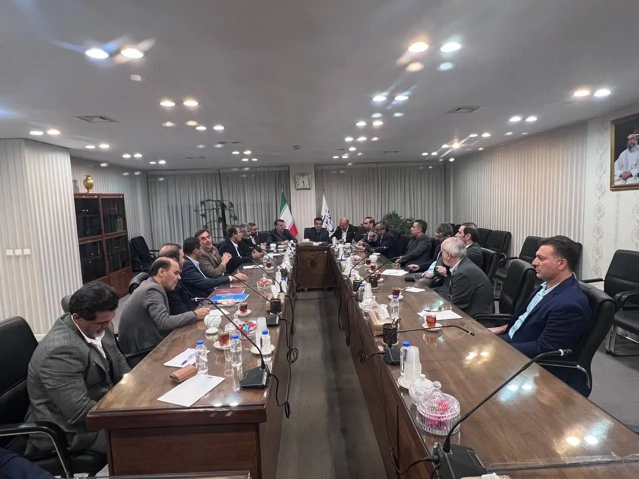 تراکتور، خیبر و شمس‌آذر میهمان ویژه مجلس