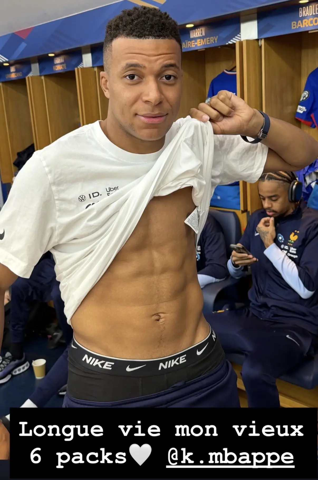 تبریک تولد جالب کاماوینگا به امباپه