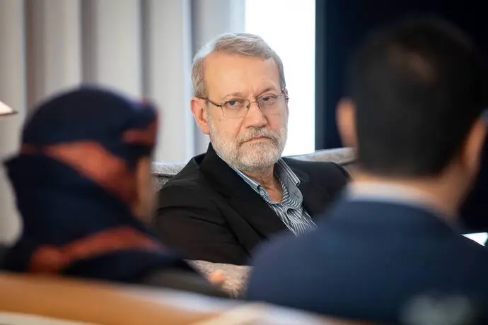 دیدار علی لاریجانی با سخنگوی انصارالله‌ یمن