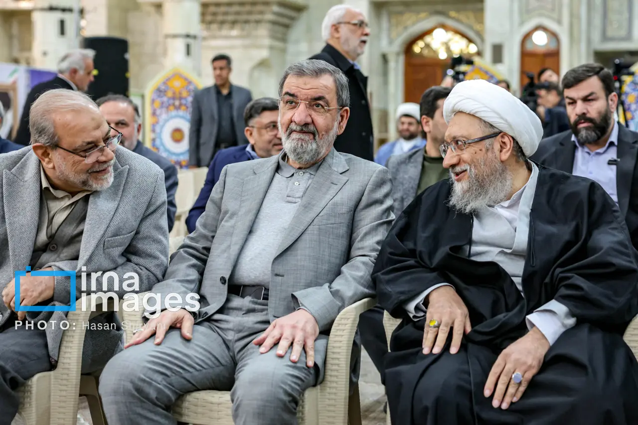 آملی لاریجانی و محسن رضایی حضور اعضای مجمع تشخیص مصلحت نظام در حرم امام خمینی