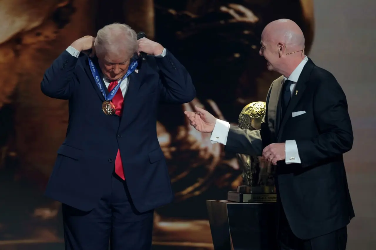 جایزه صلح زورکی به ترامپ رسید