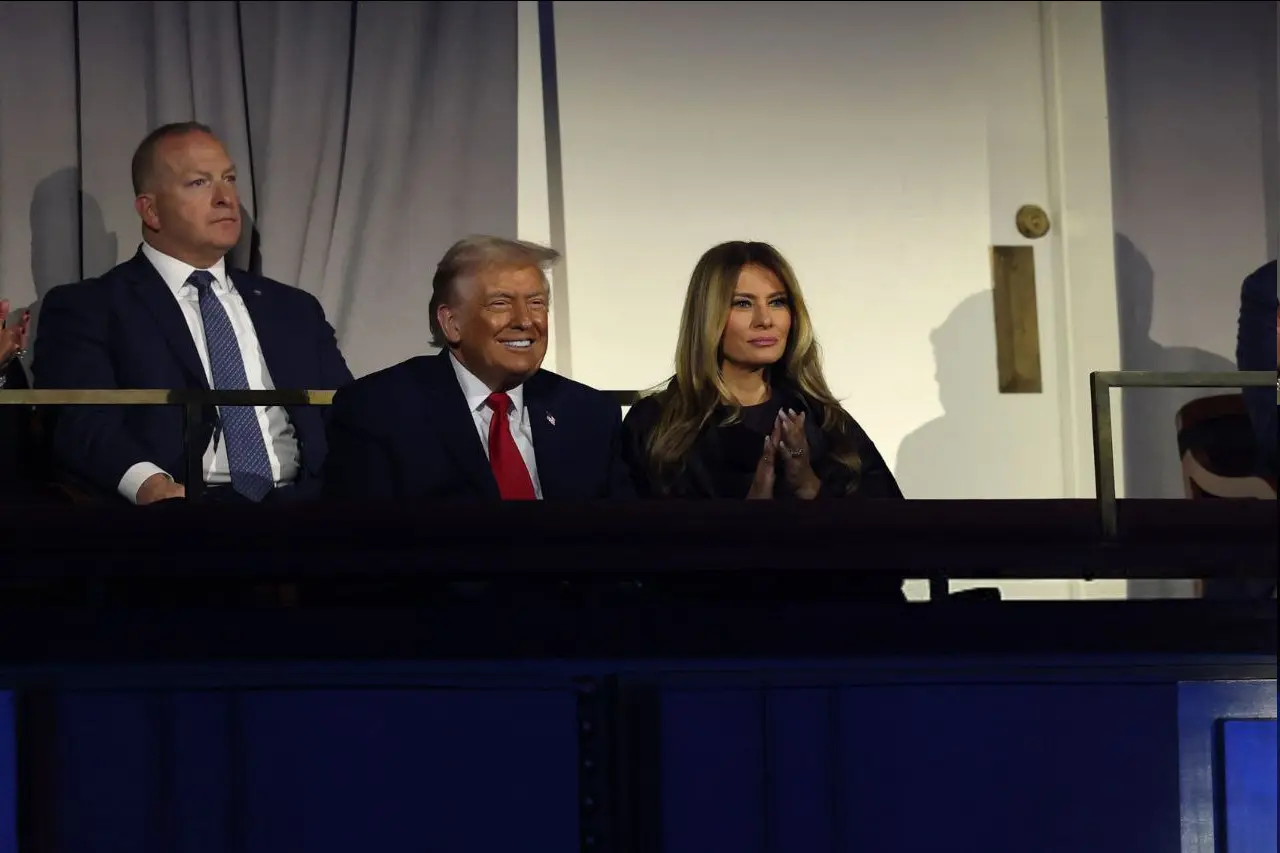 ملانیا در کنار ترامپ