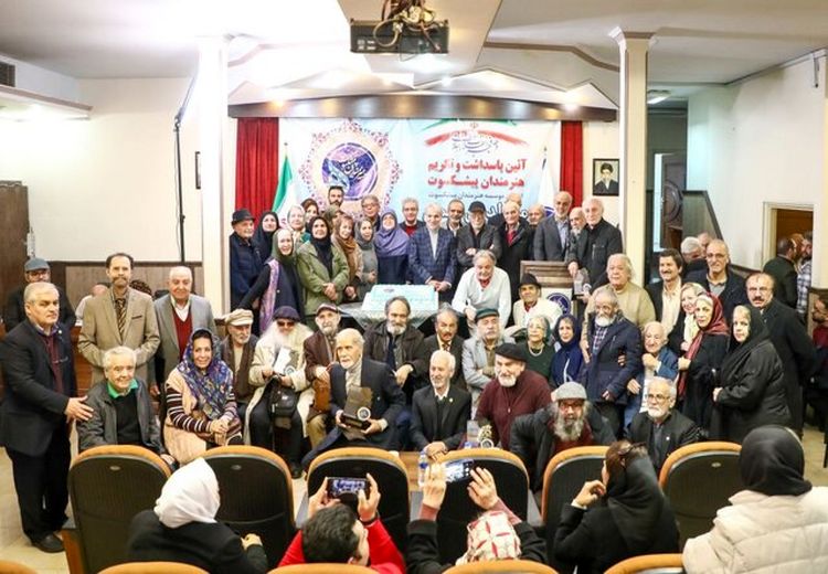 از سخنان صریح مهاجرانی تا پیام تصویری نصیریان در جشن تولد هنرمندان + عکس