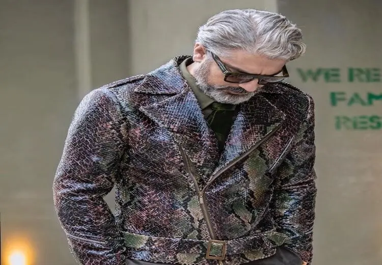 مهدی پاکدل با کت پوست مار/ عکس