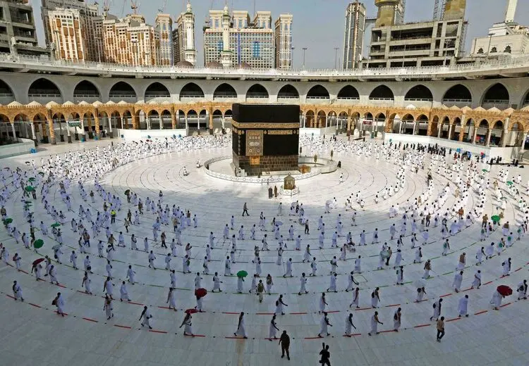 کیهان: مگر روبط ما با عربستان خوب نشده؛ پس چرا عمره راه نیفتاد؟