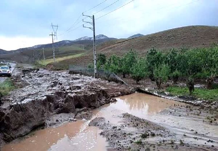 جزییات خسارت سیلاب و تندباد در اصفهان