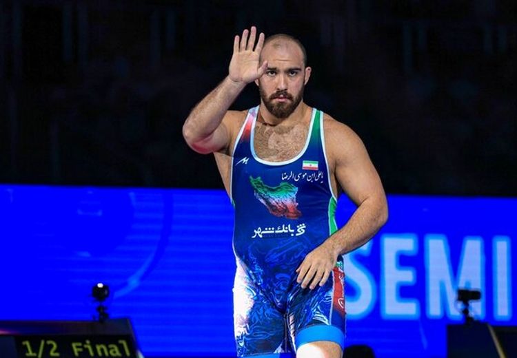 زارع قهرمان سنگین وزن کشتی جهان شد