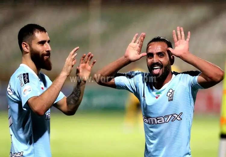 پست عجیب مهاجم سابق پرسپولیس