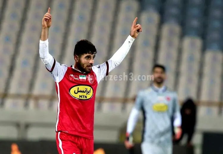 باشگاه پرسپولیس: مذاکره با محمد عمری قانونی نیست!