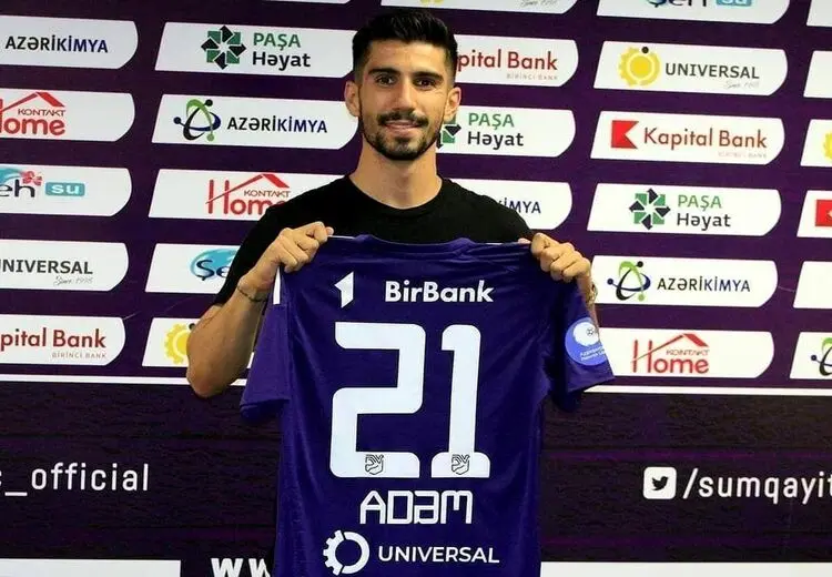 بازیکن سابق پرسپولیس مشاور املاک شد!