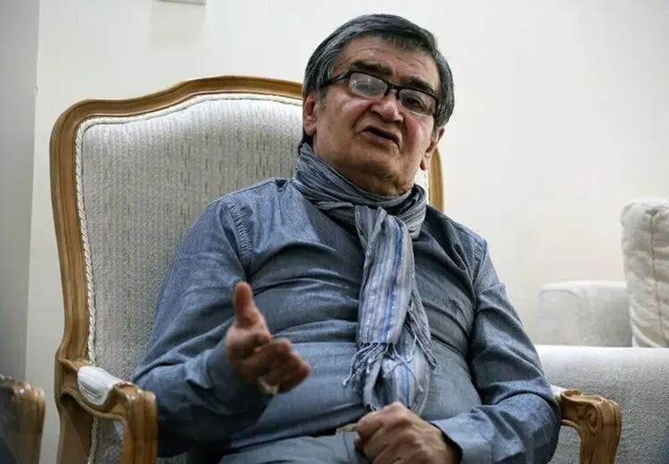 اشک‌های رضا رویگری در آسایشگاه؛ دیدی آخر خانه من را ویران کردی؟