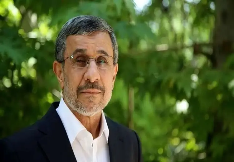 عصبانیت خبرگزاری سپاه از سکوت احمدی نژاد