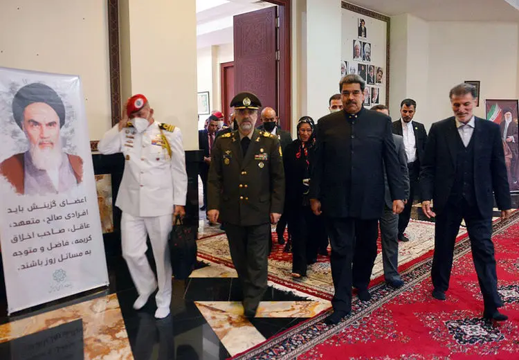 اگر مادورو از ونزوئلا خارج شود به ایران فرار می‌کند؟