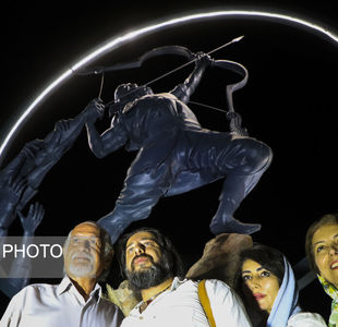 رونمایی از « آرش کمانگیر » در کرمان
