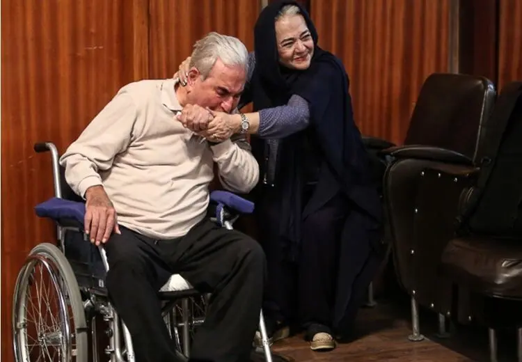 همسر عباس امیر انتظام: در قتل‌های زنجیره‌ای ما هم جزو لیست بودیم/ قبل از عقد به من گفت ایران خانوم بر شما مقدمه!