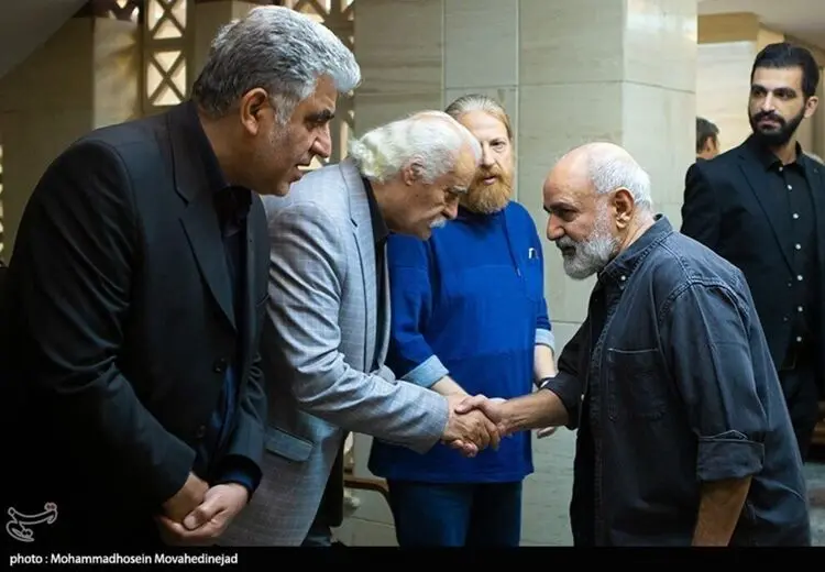 از پرویز پرستویی تا فردوسی‌پور در مراسم ختم پوراحمد