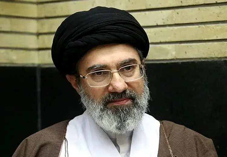 عکس فرزند رهبر انقلاب روی جلد روزنامه مشهور اصلاح طلب