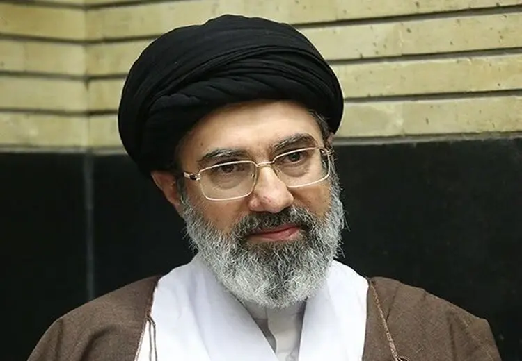 عکس فرزند رهبر انقلاب روی جلد روزنامه مشهور اصلاح طلب