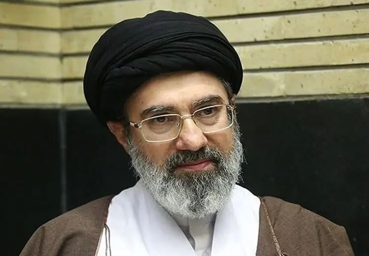 عکس فرزند رهبر انقلاب روی جلد روزنامه مشهور اصلاح طلب