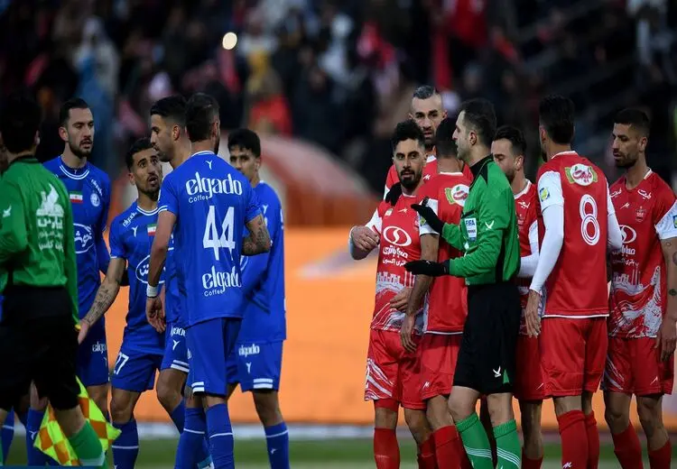 رابطه عجیب هواداران و مدیران استقلال و پرسپولیس؛ هر اعتراض، یک خرید!
