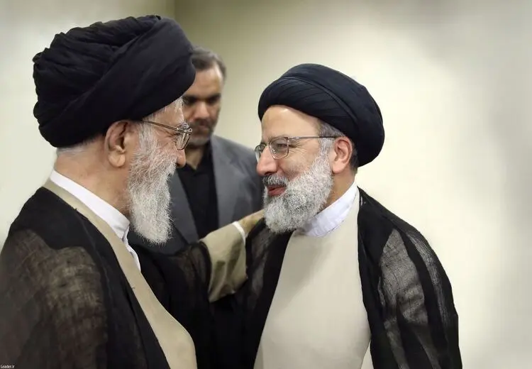 رهبر انقلاب: رئیسی عزیز خستگی نمی‌شناخت/ آقای مخبر طبق اصل ۱۳۱ قانون اساسی در مقام مدیریت قوه‌ مجریه قرار می گیرد
