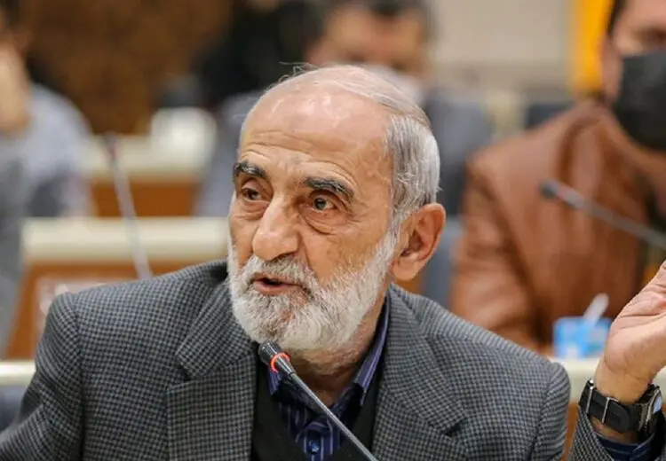 مدیرمسئول کیهان: قرار است پلتفرم‌هایی مثل فیلیمو، دیجی کالا، اسنپ و... را به افرادی بدهند که در خدمت نظام باشند