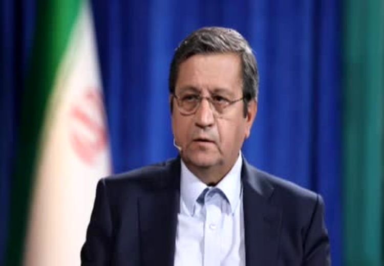 همتی سکوتش را شکست: صراحتا همه نمایندگان استیضاح کننده، یا پست مدیرعاملی می‌خواستند یا عضویت هیات مدیره! 