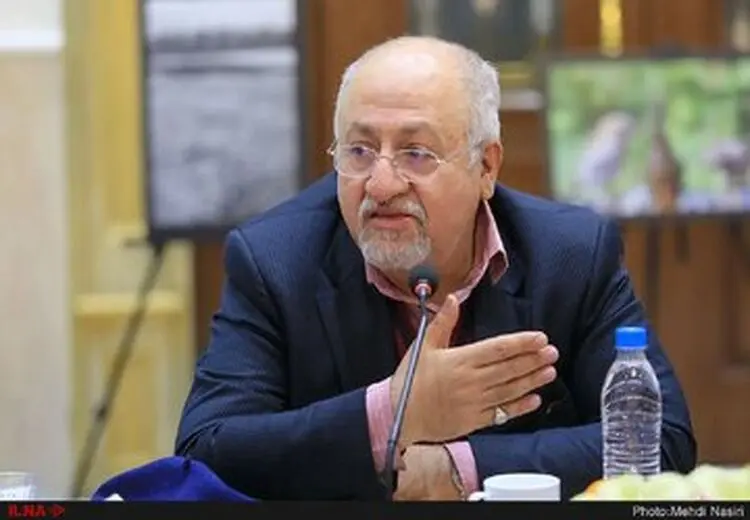 انتقاد از عملکرد وزارت کشور و مقامات امنیتی در انفجارتروریستی کرمان/ به جای درگیر شدن با روسری یک خانم و توقیف ماشین، به کار اصلی تان بپردازید