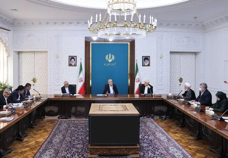 پزشکیان: افراد یا گروه‌هایی که اسناد و مدارکی در زمینه حوادث دی‌ماه دارند، ارائه کنند


