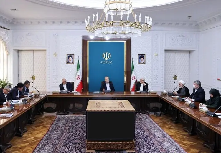 پزشکیان: افراد یا گروه‌هایی که اسناد و مدارکی در زمینه حوادث دی‌ماه دارند، ارائه کنند

