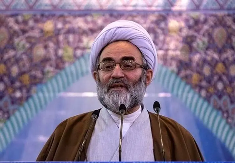 امام جمعه رشت: فریب‌خوردگان سال گذشته پشیمان شده‌اند؛ امسال دیگر خبری از ترقه‌بازی نخواهد بود