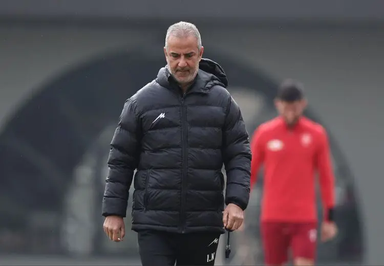 خانه تکانی اسماعیل کارتال در پرسپولیس !
