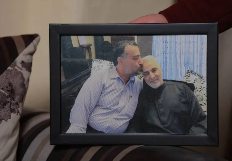 منزل موسوی با سه موشک از طرف رژیم صهیونیستی هدف قرار می‌گیرد و پیکر این شهید به حیاط پرتاب می‌شود/ سید رضی دیپلمات و رایزن دوم در سفارت ایران بود که اقامت دیپلماتیک داشت