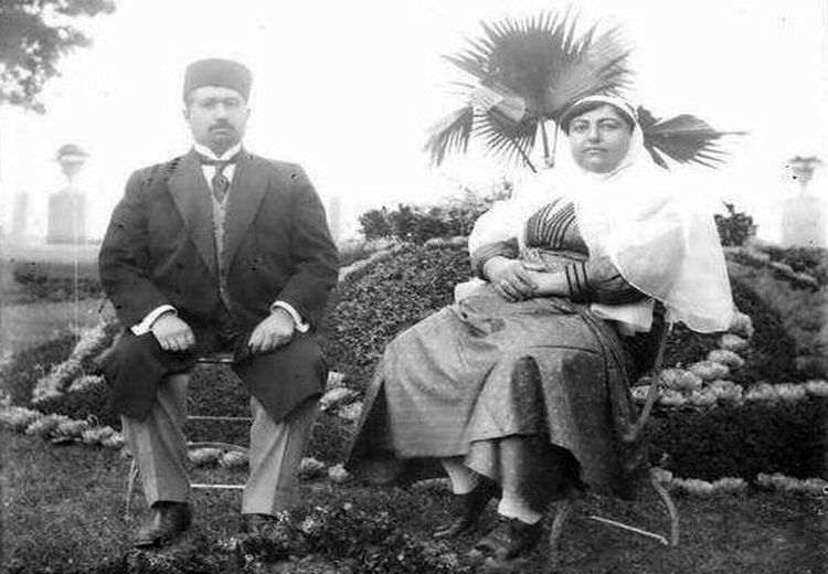 عکس جالب از محمدعلی شاه و همسرش ملک جهان در تبعید
