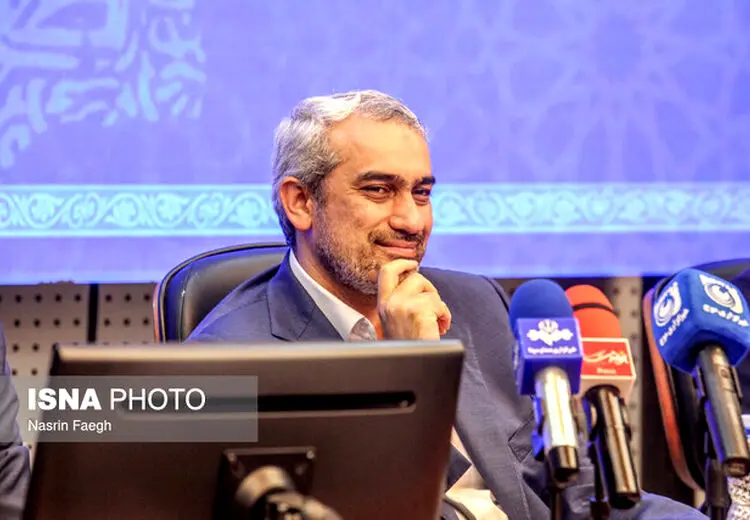 وزیر اقتصاد: تصمیمات خوبی برای تثبیت بازار ارز گرفته شده است