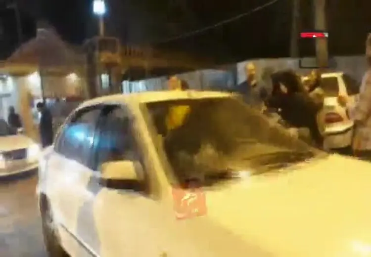 فیلم‌هایی از خروج متهم پرونده داریوش مهرجویی و همسرش از ویلای مجل قتل