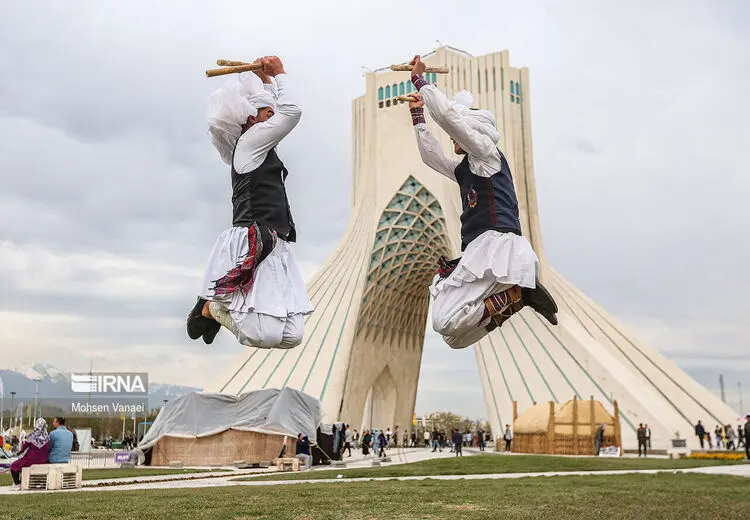 جشن اقوام در آزادی