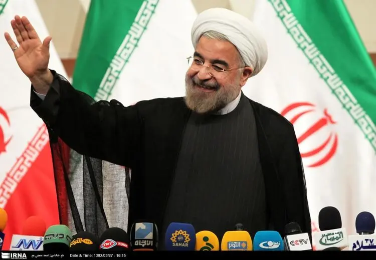 از هاشمی و خاتمی و سردار سلیمانی تا احمدی نژاد که برای تبریک آمدند، به روحانی چه گفتند؟